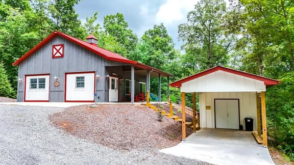 Knollwood Barn